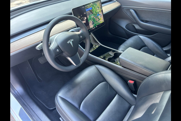 Tesla Model 3 Long Range AWD 75 kWh 85% SOH Trekhaak 1.000kg Rijklaarprijs!