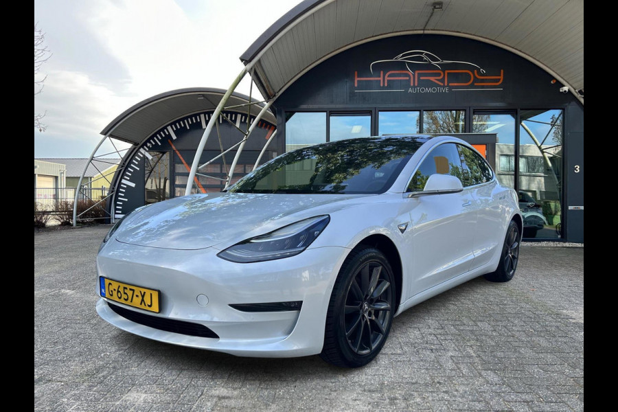 Tesla Model 3 Long Range AWD 75 kWh 85% SOH Trekhaak 1.000kg Rijklaarprijs!