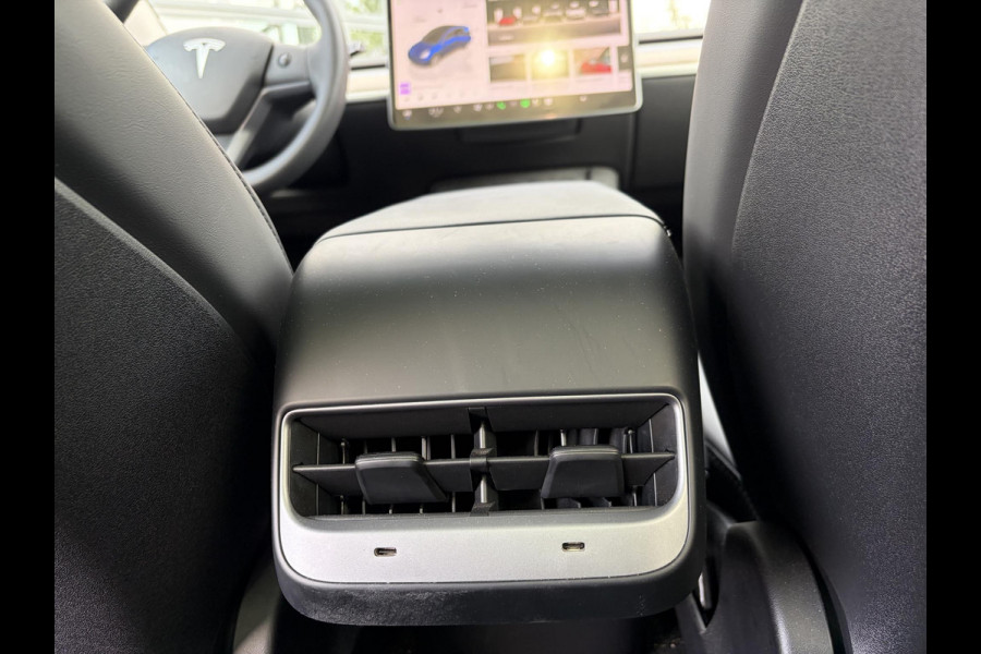 Tesla Model Y Long Range AWD 75 kWh prijs + btw of marge en kan drna online !!!! dit weg hale uit de titel | SOH 97% | RIJKLAAR GELEVERD | | TESLA FABRIEKSGARANTIE TOT 3-2027 OF 80.000 | TESLA GARANTIE ACCU + AANDRIJFLIJN T/M 03-2031/ 192.000KM|