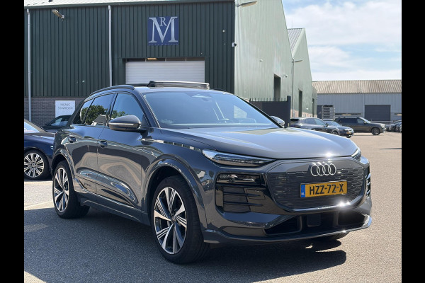 Audi Q6 e-tron Launch edition 83 kWh BOMVOL! | ELEK. TREKHAAK | STOEL VERWARMING VOOR EN ACHTER | KEYLESS | 360 CAMERA | STUURVERWARMING | FABRIEKS GARANTIE TM 01-08-2027 |