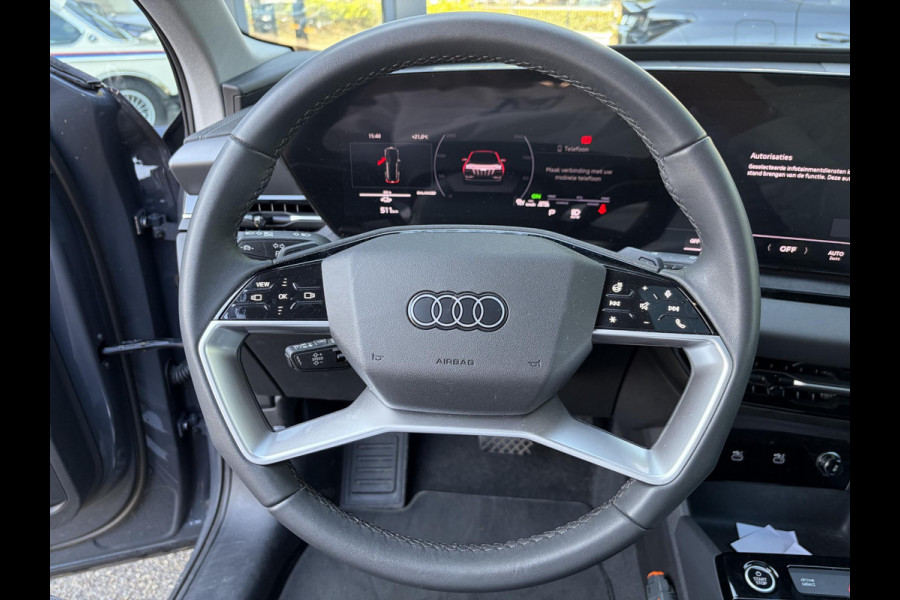 Audi Q6 e-tron Launch edition 83 kWh BOMVOL! | ELEK. TREKHAAK | STOEL VERWARMING VOOR EN ACHTER | KEYLESS | 360 CAMERA | STUURVERWARMING | FABRIEKS GARANTIE TM 01-08-2027 |