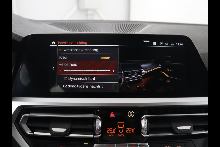 BMW 3-serie 320i Executive Edition | Half leder | Cruise control | Navigatie | Bluetooth | Carplay | Park assist | Interieurverlichting | Virtueel dashboard | Climate control | Full LED | 18" velgen