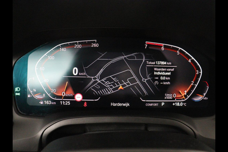 BMW 3-serie 320i Executive Edition | Half leder | Cruise control | Navigatie | Bluetooth | Carplay | Park assist | Interieurverlichting | Virtueel dashboard | Climate control | Full LED | 18" velgen