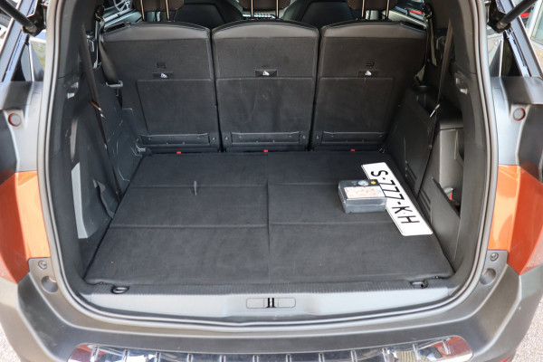 Peugeot 5008 1.2 PT 7-persoons GT org.NL camera h.leer+el+vw+massage trekhaak Focal