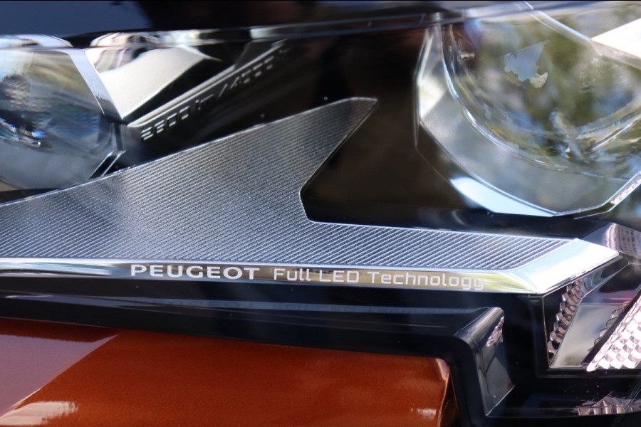 Peugeot 5008 1.2 PT 7-persoons GT org.NL camera h.leer+el+vw+massage trekhaak Focal