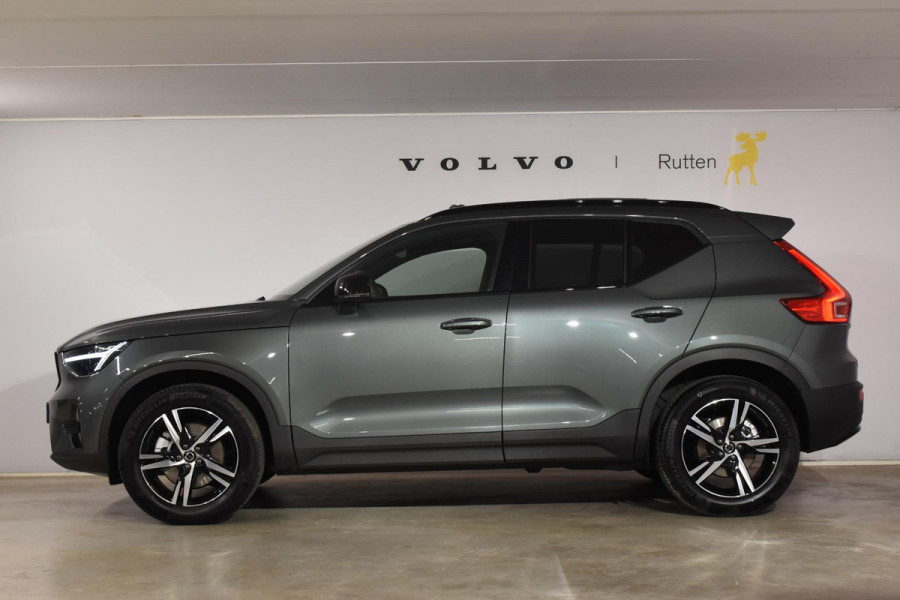Volvo XC40 B4 211PK Automaat Plus Dark / Adaptive Cruise control / Extra getint glas / Harman Kardon / Elektrisch verstelbare stoelen met geheugen / Stoel- en stuurverwarming / Elektrisch panorama schuifdak / Trekhaak