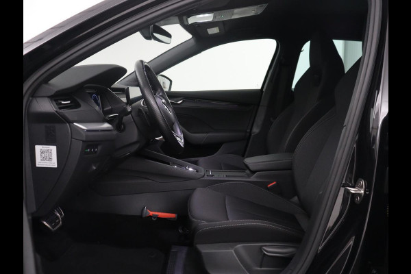 Škoda Octavia Combi1.5 e-TSI Sport Business | Stoelverwarming | Cruise control | Sfeerverlichting | Carplay | Navigatie | DAB | Park assist | Climate control | Trekhaak