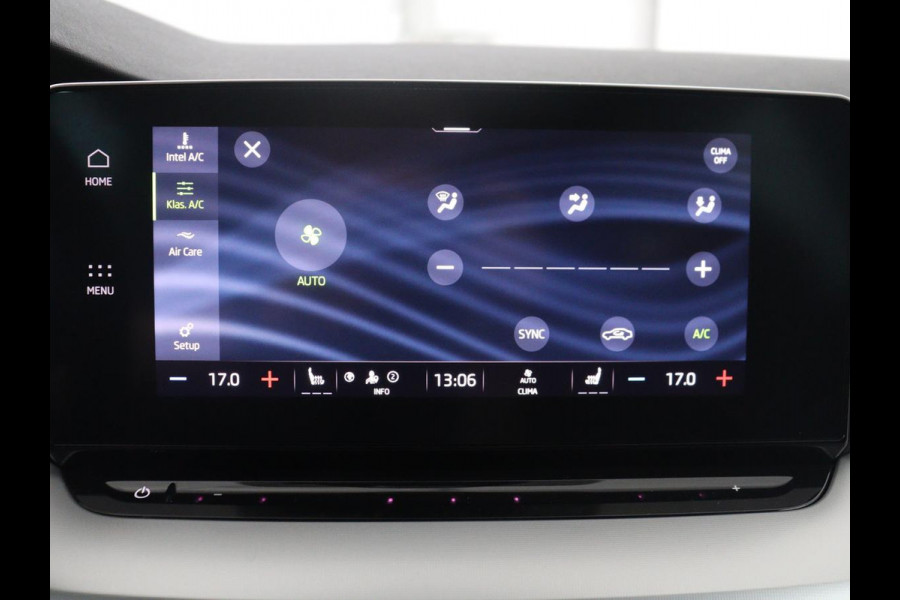 Škoda Octavia Combi1.5 e-TSI Sport Business | Stoelverwarming | Cruise control | Sfeerverlichting | Carplay | Navigatie | DAB | Park assist | Climate control | Trekhaak