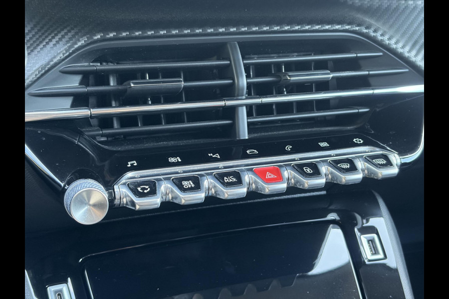 Peugeot 2008 1.2 PureTech Allure ✓Recent beurt gehad✓D-riem vv in 06-2025✓360° Camera✓Draadloze telefoonlader✓Carplay✓Keyless✓Automaat✓Trekhaak✓Halfleder✓Navi✓Clima✓Cruise✓131pk✓Lm velgen✓2e Eigenaar✓Pdc V+A✓Rijstrooksensor✓N.A.P✓Apk tot 04-2028