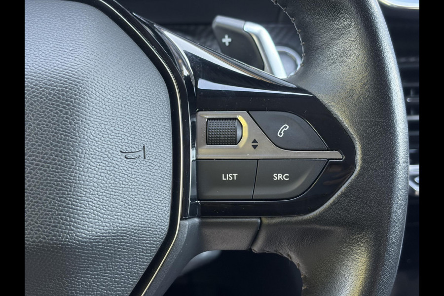 Peugeot 2008 1.2 PureTech Allure ✓Recent beurt gehad✓D-riem vv in 06-2025✓360° Camera✓Draadloze telefoonlader✓Carplay✓Keyless✓Automaat✓Trekhaak✓Halfleder✓Navi✓Clima✓Cruise✓131pk✓Lm velgen✓2e Eigenaar✓Pdc V+A✓Rijstrooksensor✓N.A.P✓Apk tot 04-2028