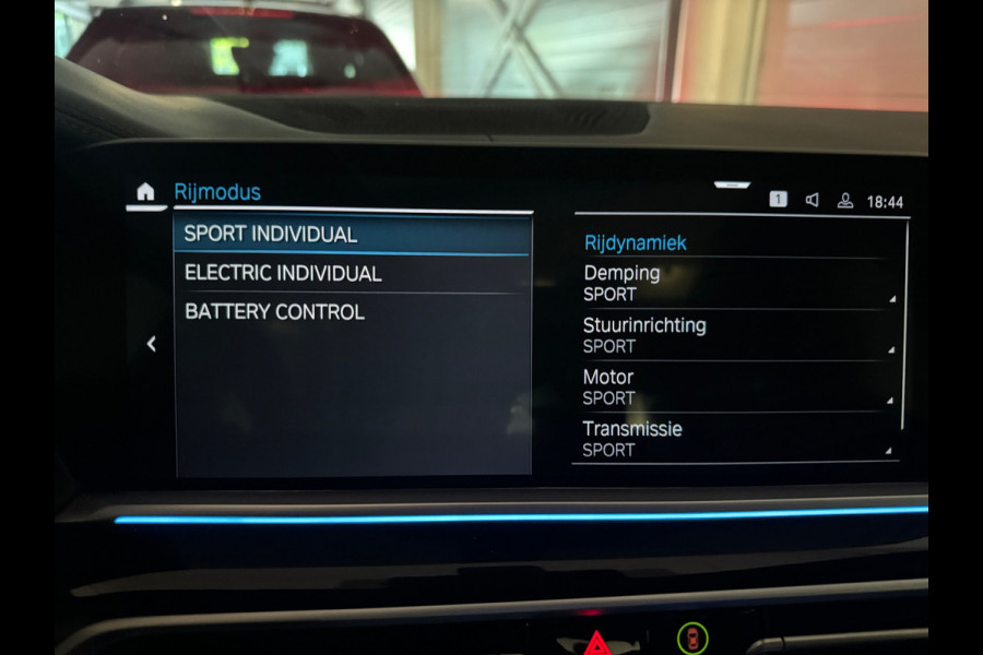 BMW X5 XDrive45e High Executive Pano|Softclose|Massage|BlindSpot|Sfeer