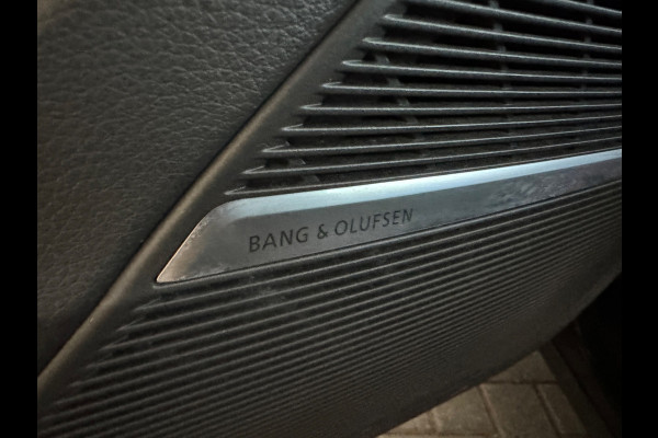 Audi Q8 55 TFSI e quattro S Line Pano|Memory|HuD|Softclose|B&O|ACC