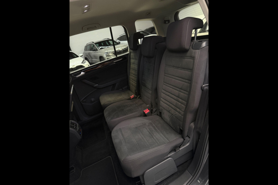 Volkswagen Touran 1.4 TSI Highline 7p CarPlay