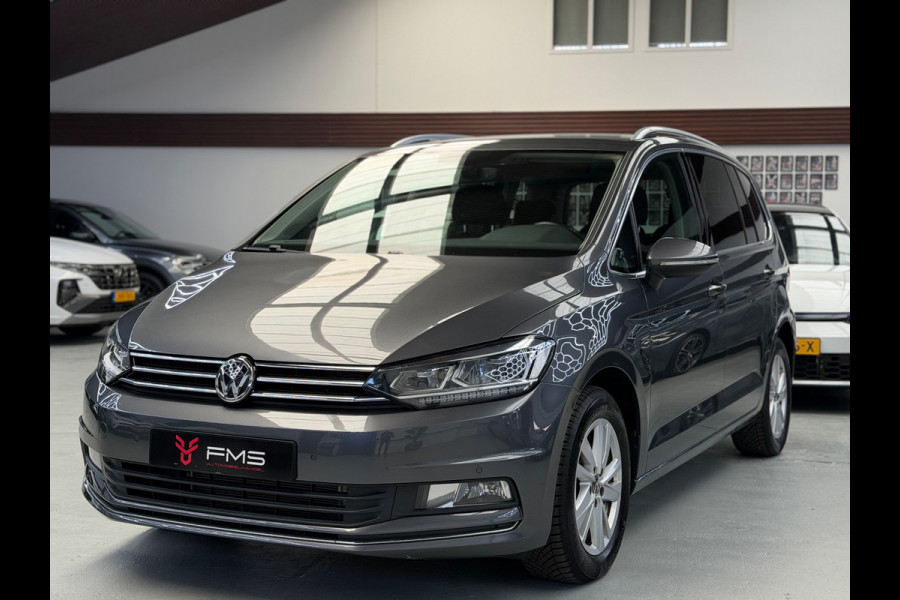 Volkswagen Touran 1.4 TSI Highline 7p CarPlay