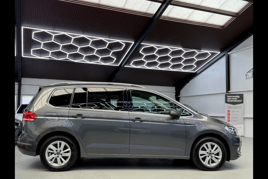 Volkswagen Touran 1.4 TSI Highline 7p CarPlay