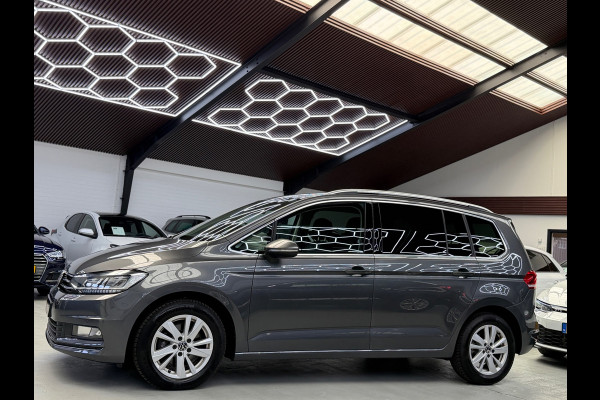 Volkswagen Touran 1.4 TSI Highline 7p CarPlay