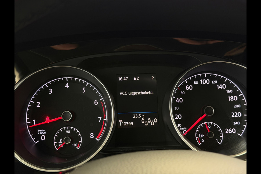 Volkswagen Touran 1.4 TSI Highline 7p CarPlay