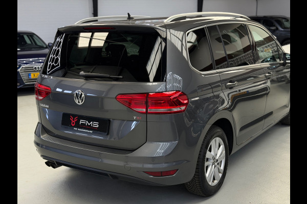 Volkswagen Touran 1.4 TSI Highline 7p CarPlay