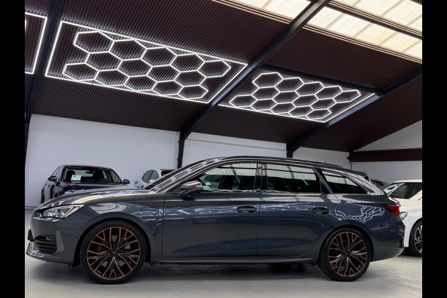 CUPRA Leon Sportstourer 1.4 e-Hybrid VZ Copper Edition CarPlay