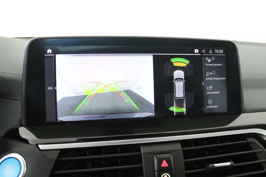 BMW iX3 Executive 80 kWh (SOH 99,4%, PANORAMADAK, CAMERA, STOELVERWARMING, CRUISE ADAPTIEF, SFEERVERLICHTING)