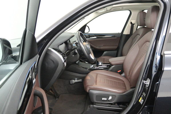 BMW iX3 Executive 80 kWh (SOH 99,4%, PANORAMADAK, CAMERA, STOELVERWARMING, CRUISE ADAPTIEF, SFEERVERLICHTING)