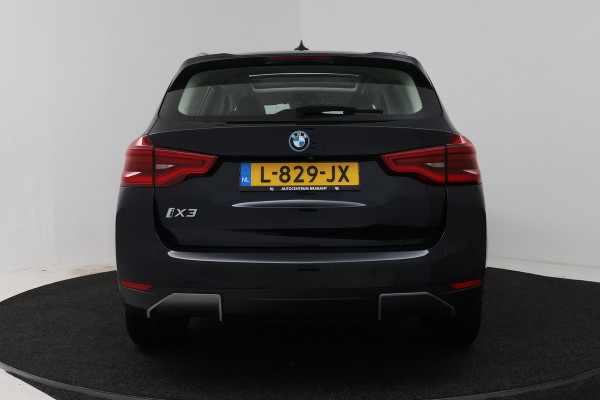 BMW iX3 Executive 80 kWh (SOH 99,4%, PANORAMADAK, CAMERA, STOELVERWARMING, CRUISE ADAPTIEF, SFEERVERLICHTING)