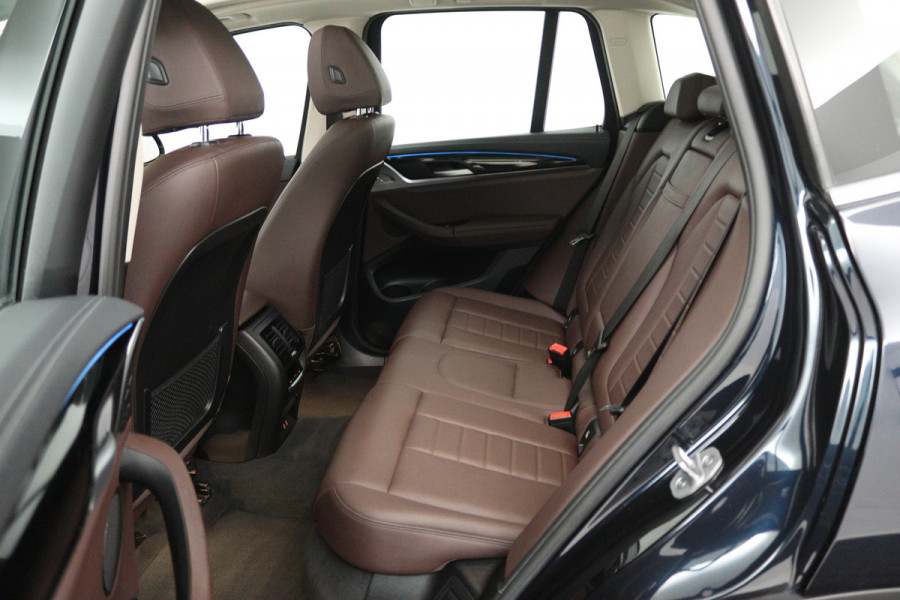 BMW iX3 Executive 80 kWh (SOH 99,4%, PANORAMADAK, CAMERA, STOELVERWARMING, CRUISE ADAPTIEF, SFEERVERLICHTING)