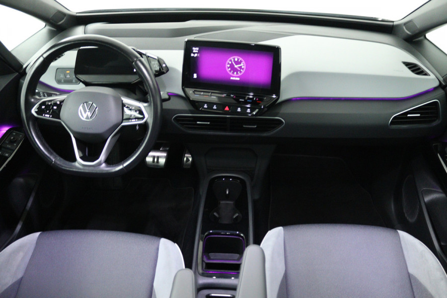 Volkswagen ID.3 First Plus 58 kWh (PANO, CAMERA, SFEERVERLICHTING, STOELVERWARMING, CRUISE ADAPTIEF)