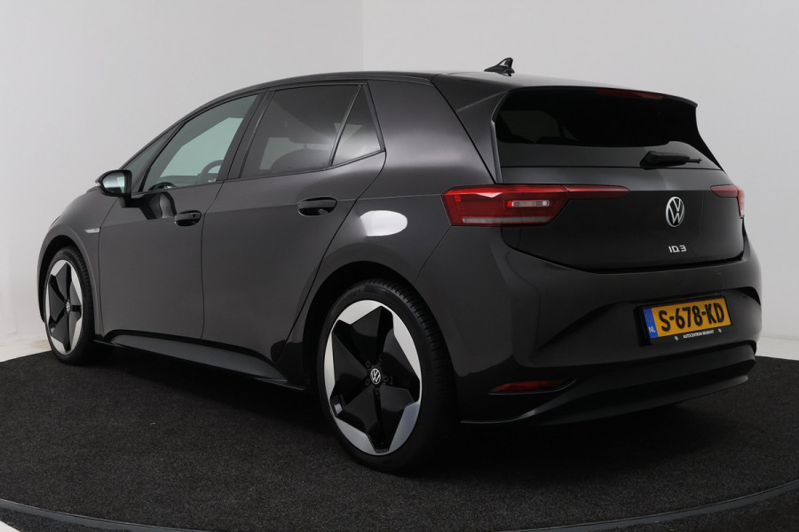Volkswagen ID.3 First Plus 58 kWh (PANO, CAMERA, SFEERVERLICHTING, STOELVERWARMING, CRUISE ADAPTIEF)
