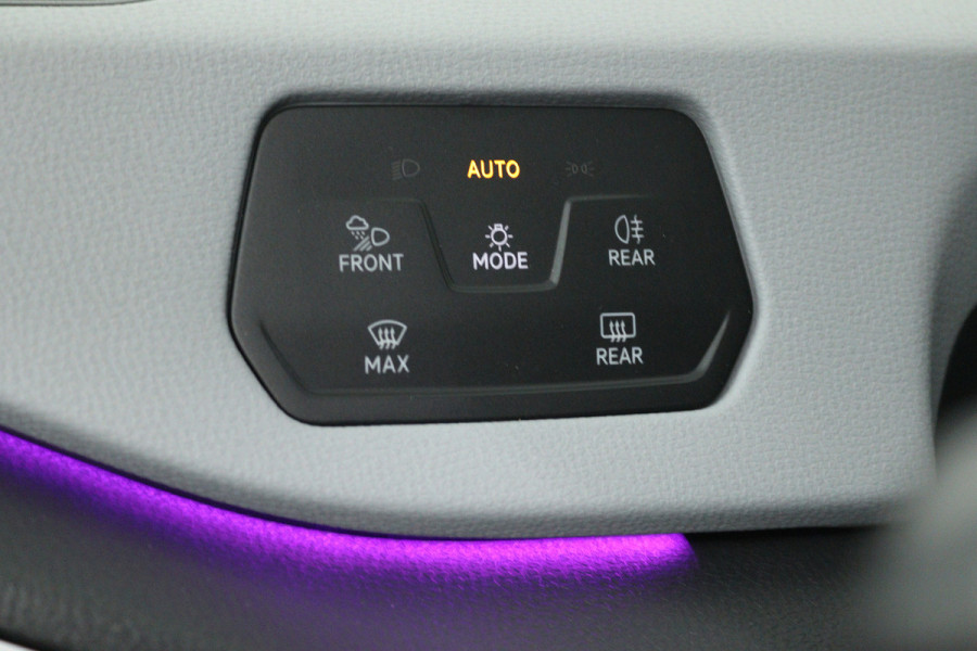 Volkswagen ID.3 First Plus 58 kWh (PANO, CAMERA, SFEERVERLICHTING, STOELVERWARMING, CRUISE ADAPTIEF)