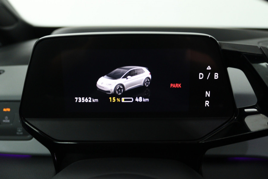 Volkswagen ID.3 First Plus 58 kWh (PANO, CAMERA, SFEERVERLICHTING, STOELVERWARMING, CRUISE ADAPTIEF)