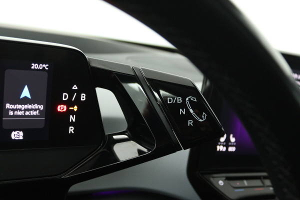 Volkswagen ID.3 First Plus 58 kWh (PANO, CAMERA, SFEERVERLICHTING, STOELVERWARMING, CRUISE ADAPTIEF)