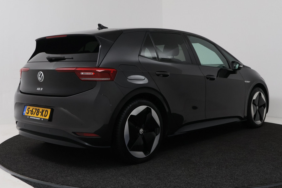 Volkswagen ID.3 First Plus 58 kWh (PANO, CAMERA, SFEERVERLICHTING, STOELVERWARMING, CRUISE ADAPTIEF)