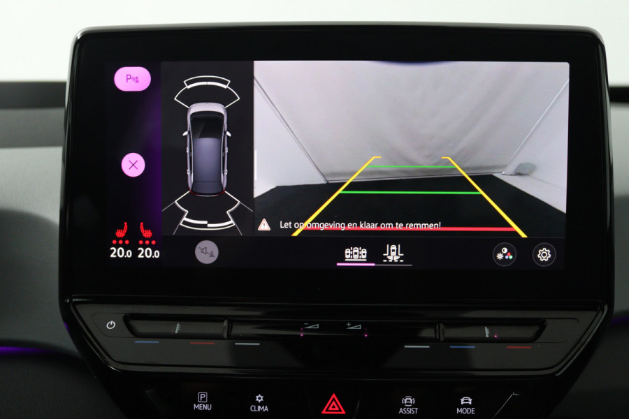 Volkswagen ID.3 First Plus 58 kWh (PANO, CAMERA, SFEERVERLICHTING, STOELVERWARMING, CRUISE ADAPTIEF)