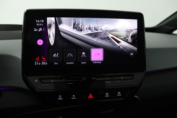 Volkswagen ID.3 First Plus 58 kWh (PANO, CAMERA, SFEERVERLICHTING, STOELVERWARMING, CRUISE ADAPTIEF)