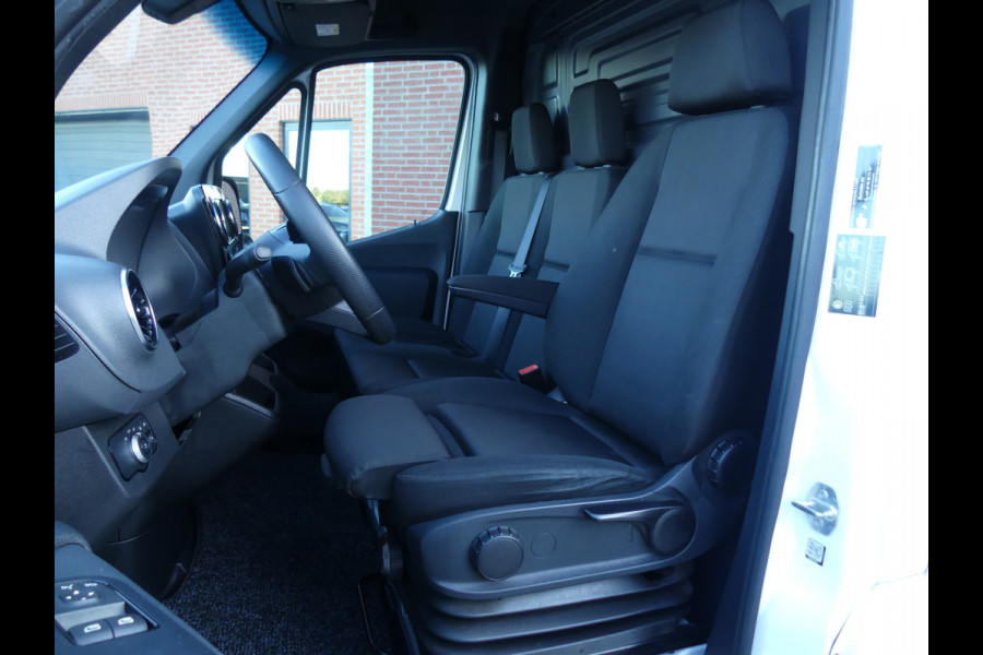 Mercedes-Benz Sprinter 317 CDI Nieuw model Navigatie/Camera/Geveerde stoel