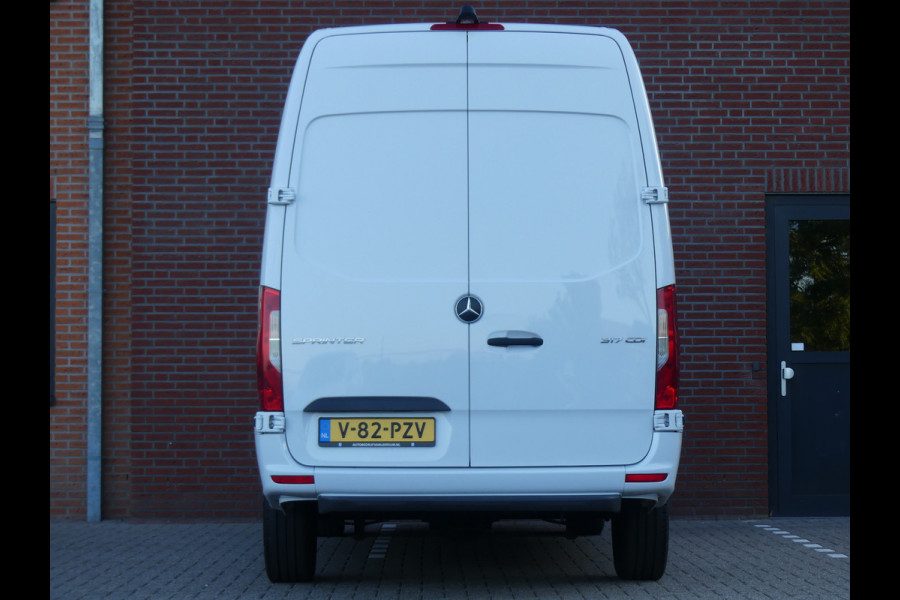 Mercedes-Benz Sprinter 317 CDI Nieuw model Navigatie/Camera/Geveerde stoel