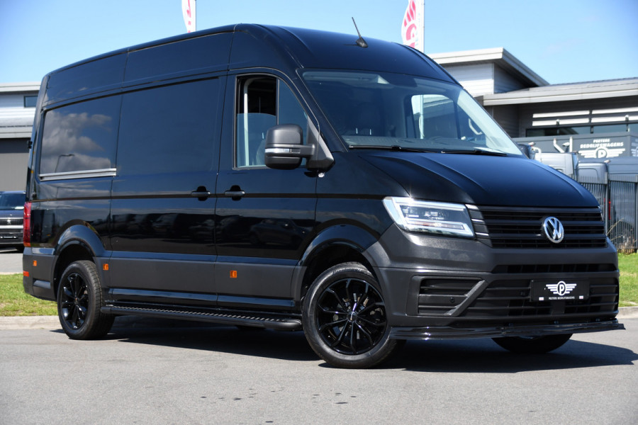 Volkswagen Crafter 35 2.0 TDI L3H3 RWD Black Edition Camera, Adaptieve Cruise, 3500kg Trekhaak, Automaat, LED, Geveerde stoel, 164pk, Massage stoel, Uniek!