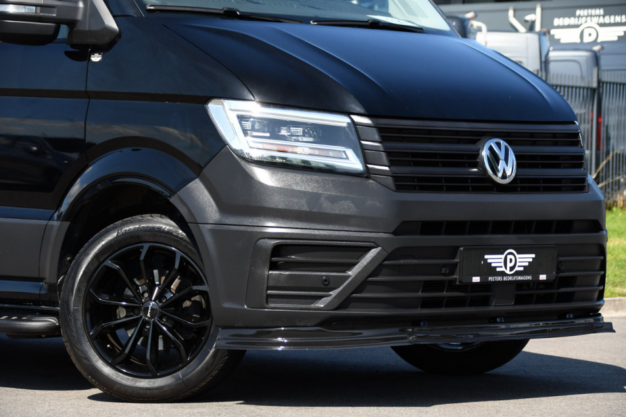 Volkswagen Crafter 35 2.0 TDI L3H3 RWD Black Edition Camera, Adaptieve Cruise, 3500kg Trekhaak, Automaat, LED, Geveerde stoel, 164pk, Massage stoel, Uniek!