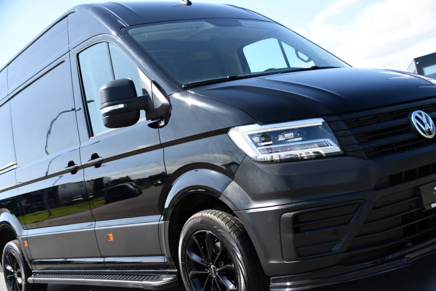 Volkswagen Crafter 35 2.0 TDI L3H3 RWD Black Edition Camera, Adaptieve Cruise, 3500kg Trekhaak, Automaat, LED, Geveerde stoel, 164pk, Massage stoel, Uniek!
