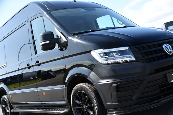 Volkswagen Crafter 35 2.0 TDI L3H3 RWD Black Edition Camera, Adaptieve Cruise, 3500kg Trekhaak, Automaat, LED, Geveerde stoel, 164pk, Massage stoel, Uniek!