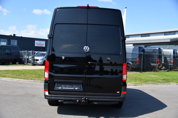 Volkswagen Crafter 35 2.0 TDI L3H3 RWD Black Edition Camera, Adaptieve Cruise, 3500kg Trekhaak, Automaat, LED, Geveerde stoel, 164pk, Massage stoel, Uniek!