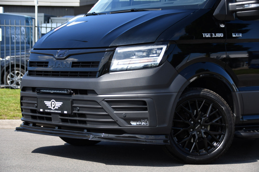 MAN TGE 3.180 35 2.0 L3H2 4x4 Black Edition Camera, Cruise, Carplay, LED, 177pk, Stoelverwarming, Multimedia, Automaat, Sensoren, Trekhaak, Uniek!