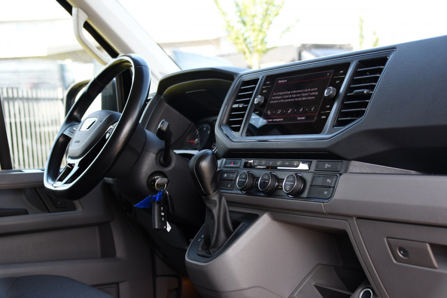MAN TGE 3.180 35 2.0 L3H2 4x4 Black Edition Camera, Cruise, Carplay, LED, 177pk, Stoelverwarming, Multimedia, Automaat, Sensoren, Trekhaak, Uniek!