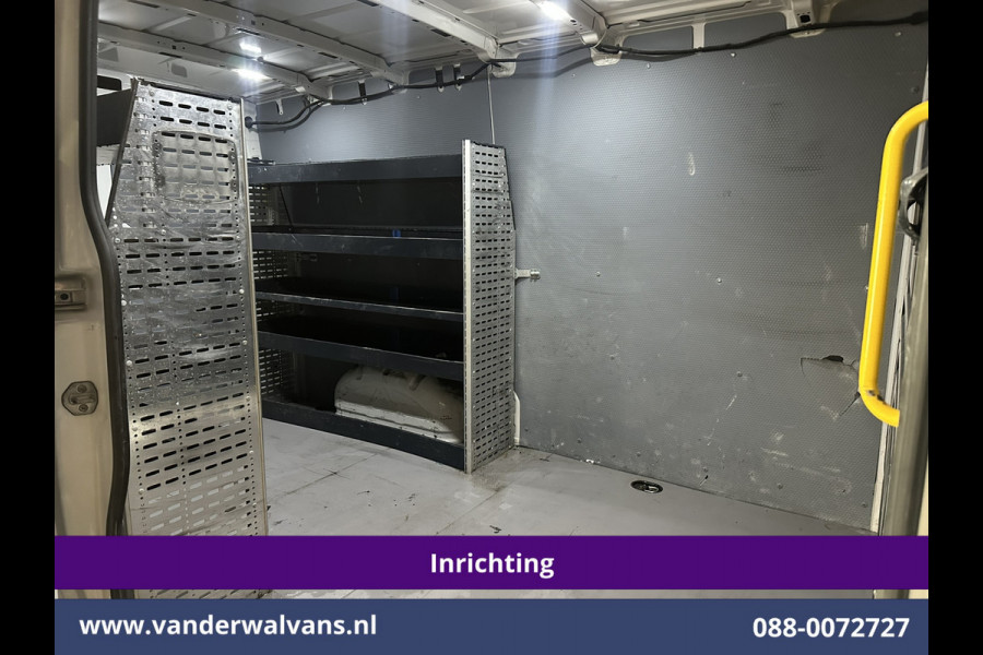 Volkswagen Crafter 2.0 TDI 141pk L3H2 L2H1 inrichting Euro6 Airco | Camera | Parkeersensoren Bijrijdersbank
