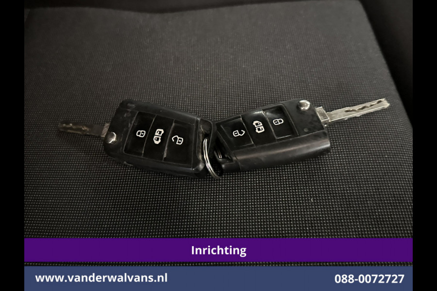 Volkswagen Crafter 2.0 TDI 141pk L3H2 L2H1 inrichting Euro6 Airco | Camera | Parkeersensoren Bijrijdersbank