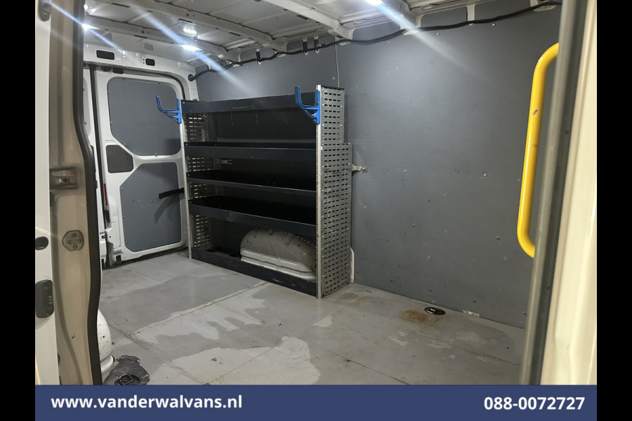 Volkswagen Crafter 2.0 TDI 141pk L3H2 L2H1 Euro6 Airco | Camera | Apple Carplay | Android Auto Parkeersensoren, Bijrijdersbank, 3000kg trekvermogen
