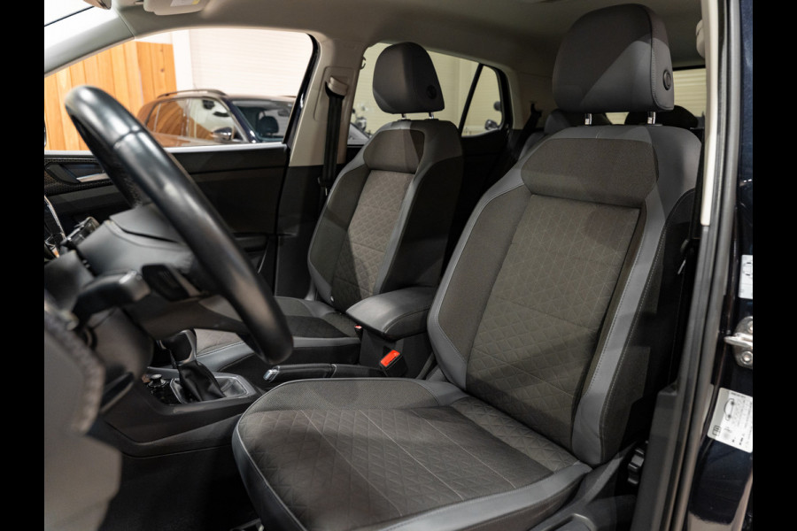 Volkswagen T-Cross 1.5 TSI 150PK DSG R-Line, Virtual Cockpit, Voll Led, ACC, Clima, Apple Carplay, Cam, Android, Ambiënte Light