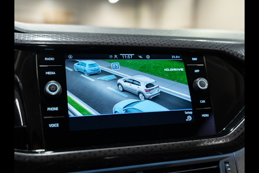 Volkswagen T-Cross 1.5 TSI 150PK DSG R-Line, Virtual Cockpit, Voll Led, ACC, Clima, Apple Carplay, Cam, Android, Ambiënte Light