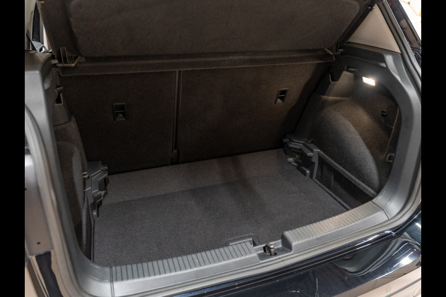 Volkswagen T-Cross 1.5 TSI 150PK DSG R-Line, Virtual Cockpit, Voll Led, ACC, Clima, Apple Carplay, Cam, Android, Ambiënte Light